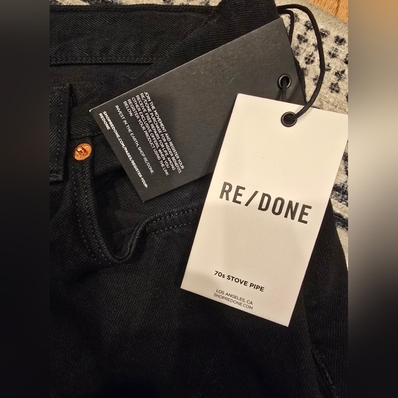 NWT RE/DONE black denim jeans wide Loose leg With Slit -Size 25 with a 30" Waist - Picture 16 of 16